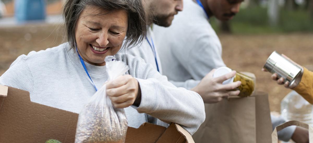 Oberta la convocatòria del Premi Voluntariat 2024 del Departament de Drets Socials